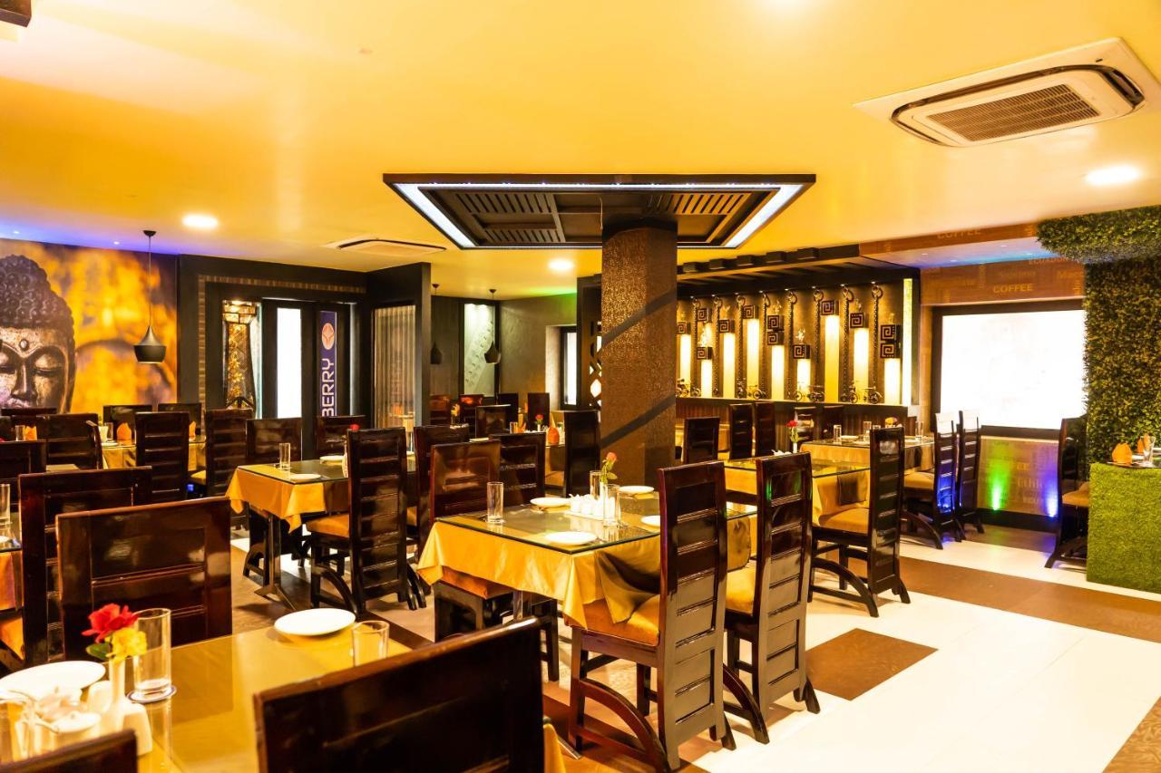 Hotel Bnson Blue Cuttack Exterior photo